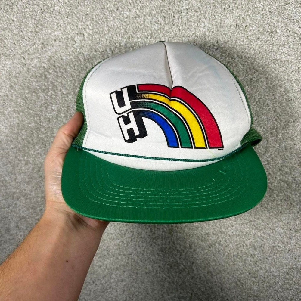 Vintage 80s University of Hawaii green & white mesh trucker SnapBack hat cap